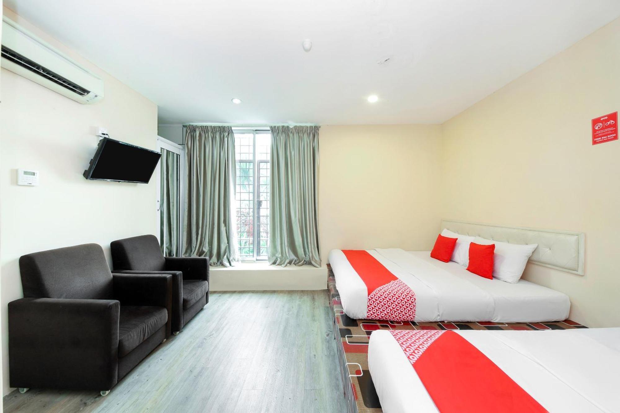โอโย 479 เดอะ กรีน โฮเต็ล Hotel อัมปัง ภายนอก รูปภาพ