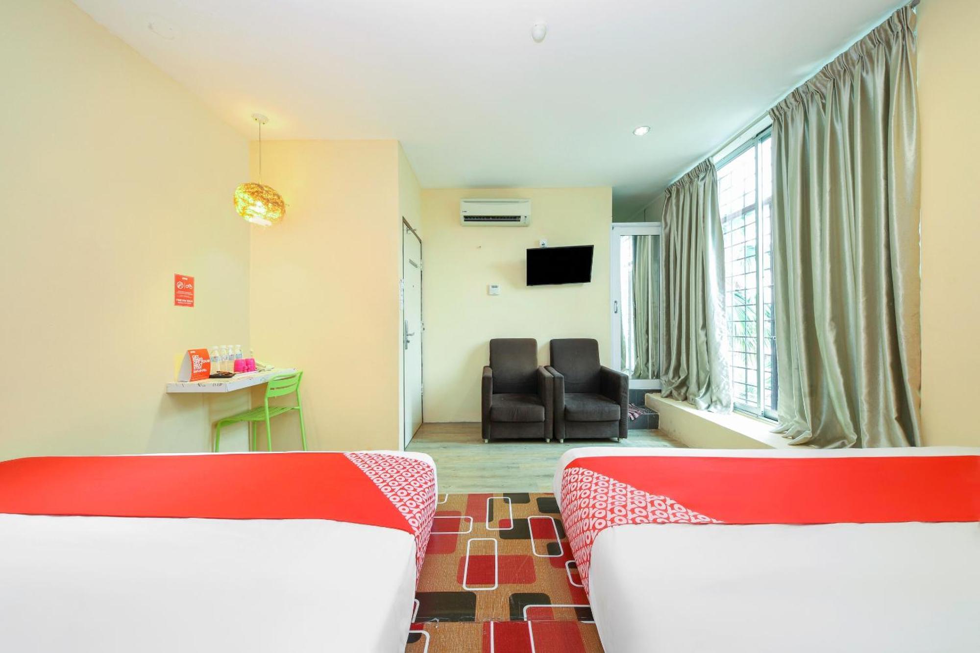 โอโย 479 เดอะ กรีน โฮเต็ล Hotel อัมปัง ภายนอก รูปภาพ