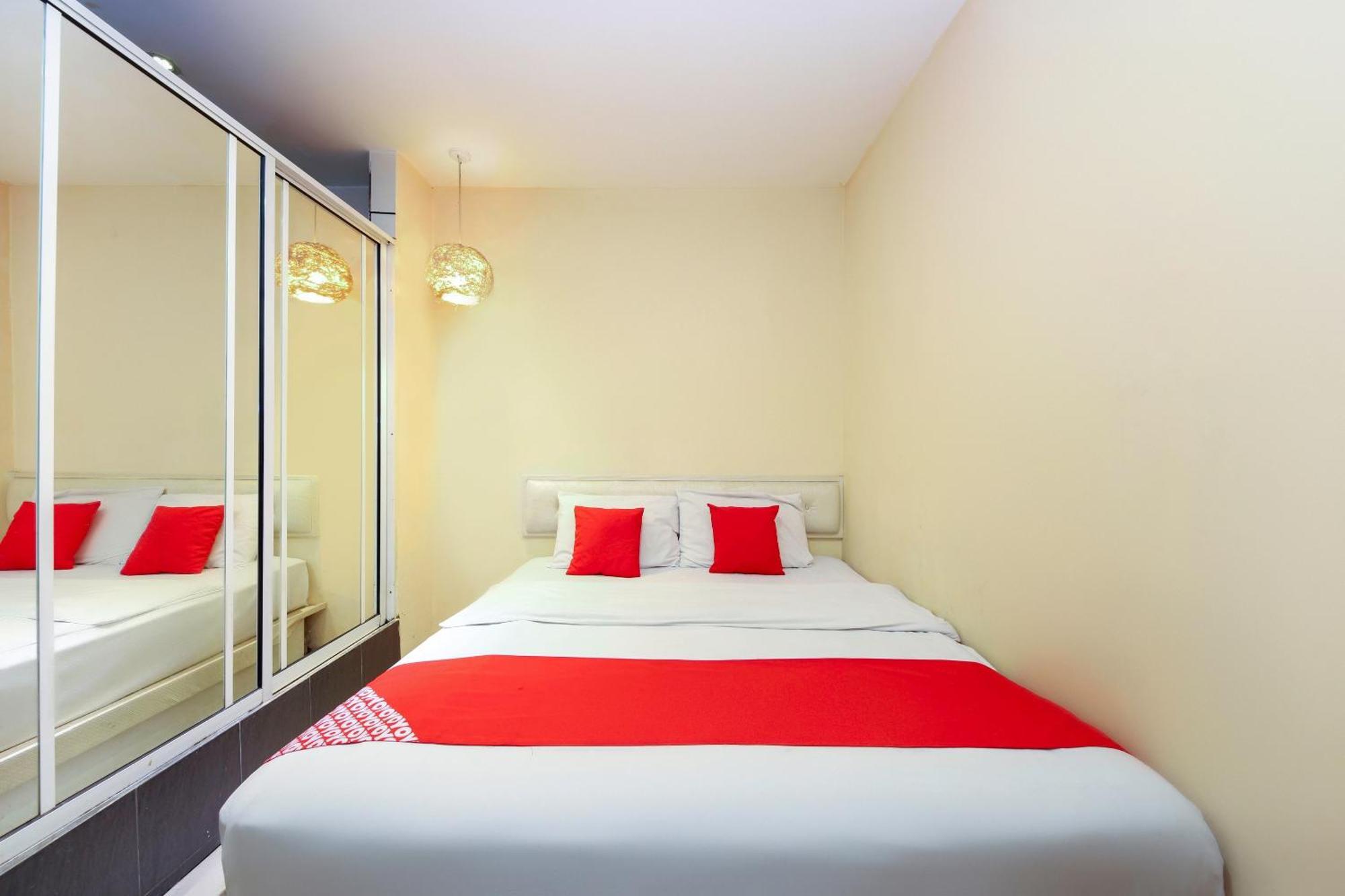 โอโย 479 เดอะ กรีน โฮเต็ล Hotel อัมปัง ภายนอก รูปภาพ